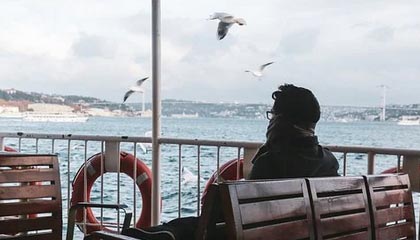 爱游戏tv-绿茵风暴！豪门争锋的肾上腺素狂飙时刻