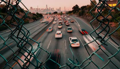 爱游戏官网-王者远征！利物浦客场力擒海鸥，英超领跑优势稳如磐石