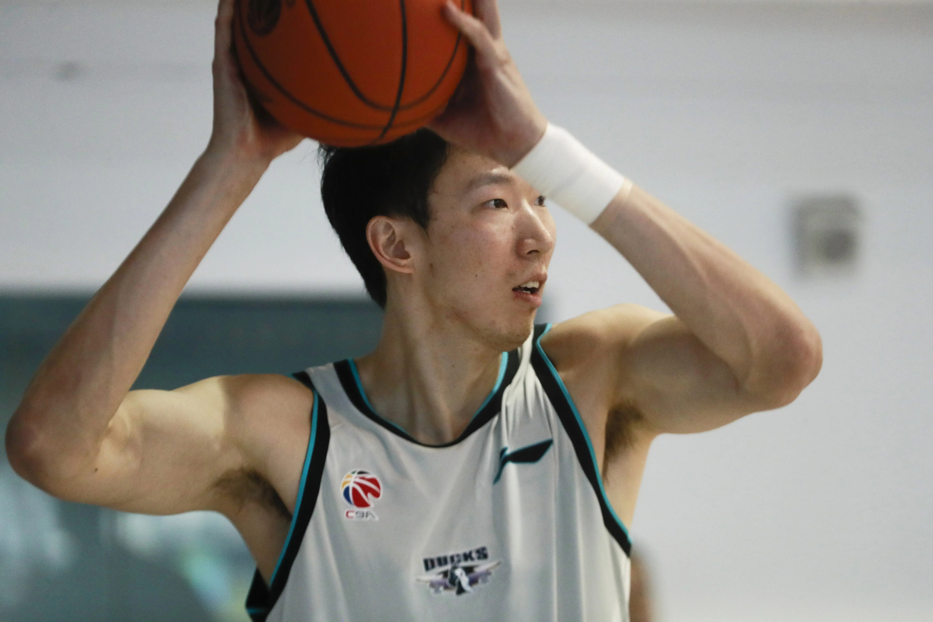 包含强队在比赛中展现出色表现,实现三连胜的词条 包含强队在比赛中展现出色表现,实现三连胜的词条