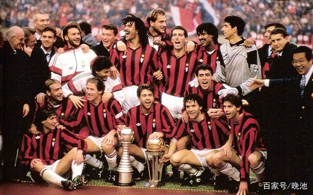 爱游戏在线-荷兰队全队发威，壮烈击败对手晋级四分之一决赛的简单介绍