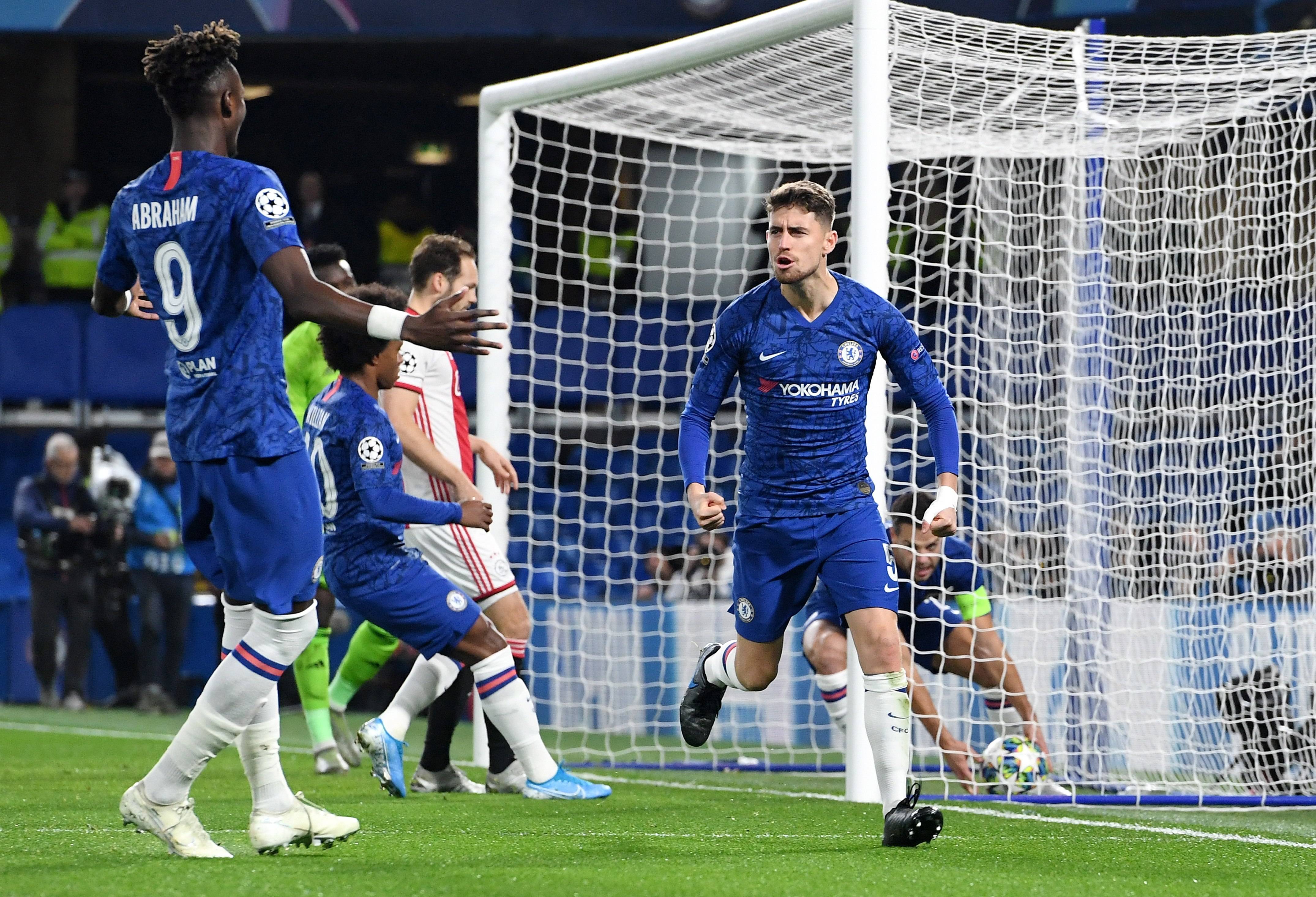 包含比利亚雷亚尔客场胜利,稳步前行的词条 包含比利亚雷亚尔客场胜利,稳步前行的词条