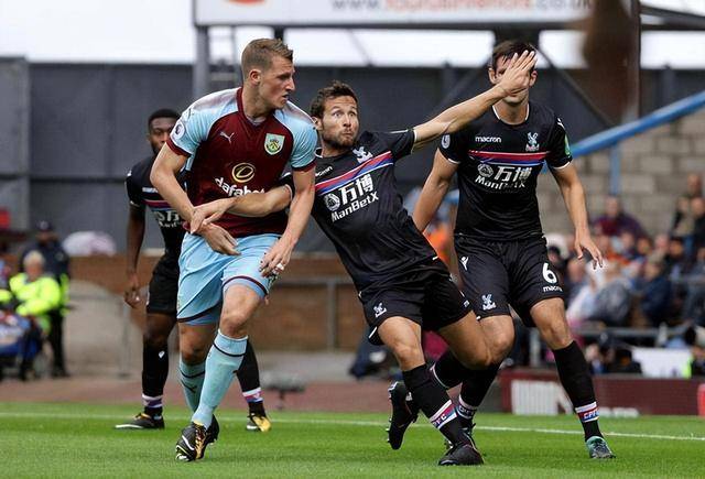 包含沃特福德客场不敌西汉姆联，客场遭遇不利的词条