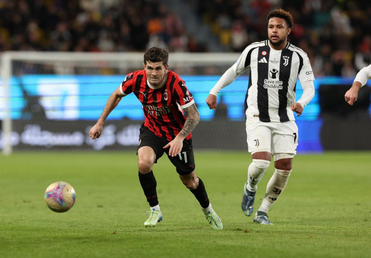 红军在客场战胜尤文图斯的激动比赛