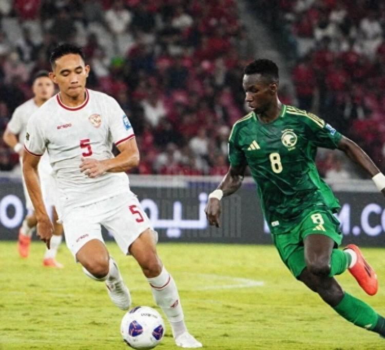 誓夺桂冠,亚洲足球比赛中的争夺之战 誓夺桂冠,亚洲足球比赛中的争夺之战