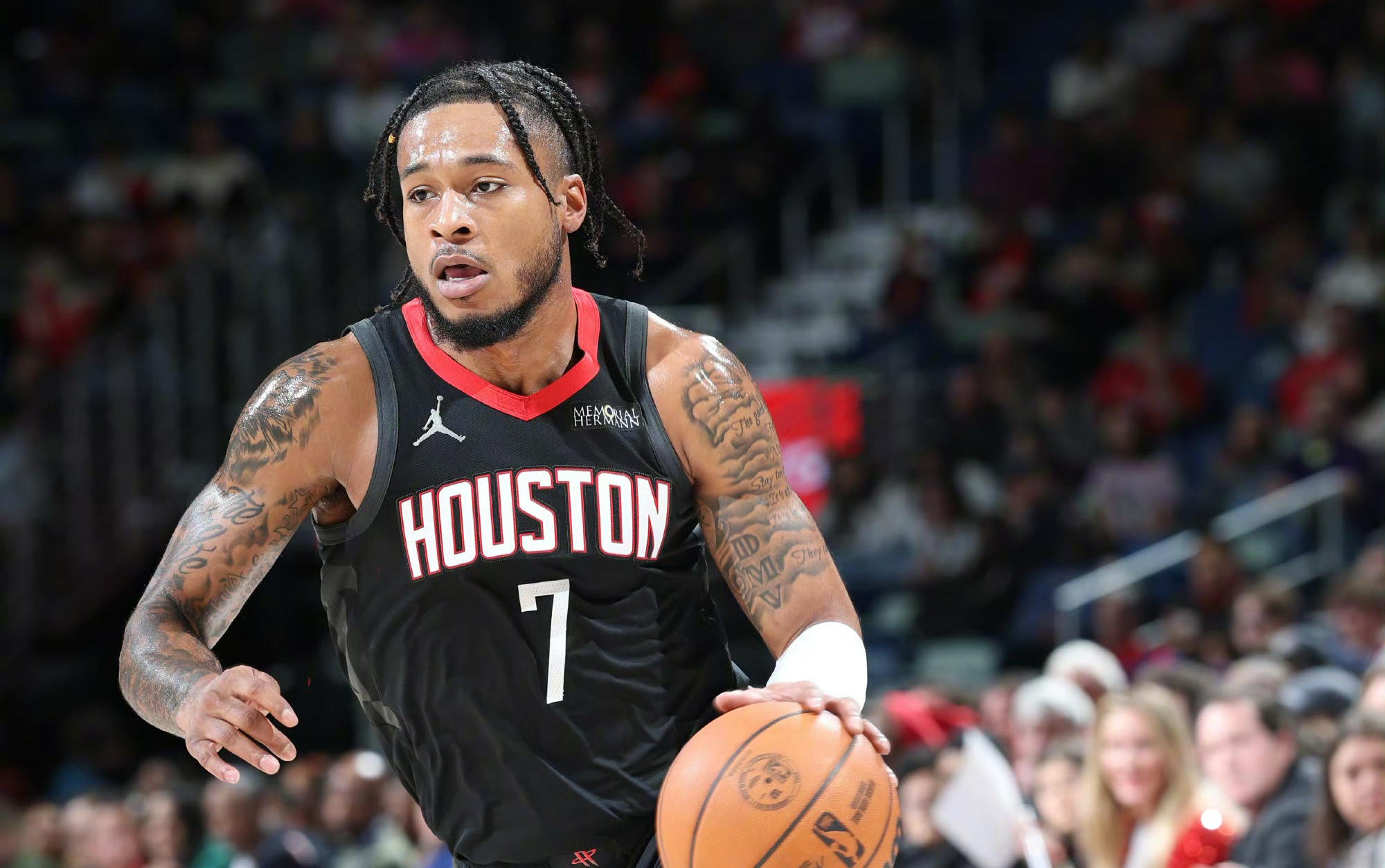 火箭队名宿重返球场,感动万千球迷的简单介绍 火箭队名宿重返球场,感动万千球迷的简单介绍