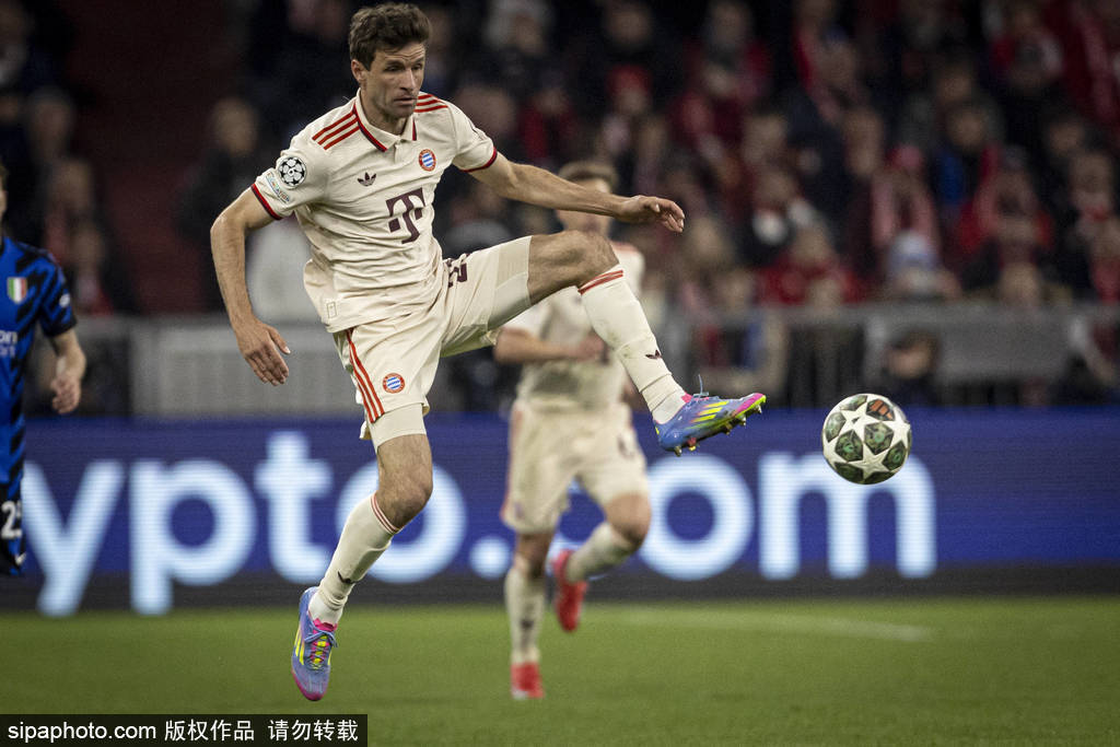 拜仁慕尼黑客场逆转,续写胜利传奇的简单介绍 拜仁慕尼黑客场逆转,续写胜利传奇的简单介绍