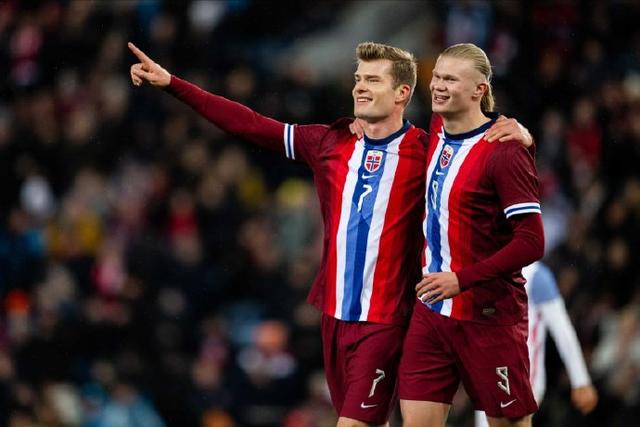 爱游戏体育-芬兰队艰难晋级，挪威队战胜对手