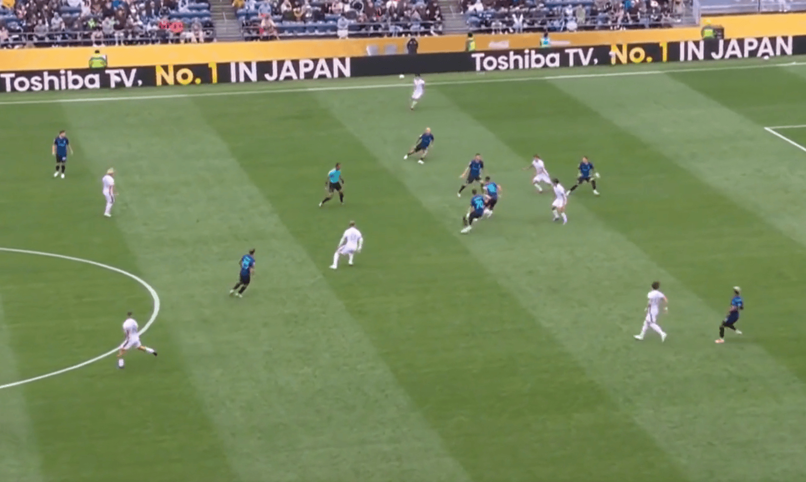 爱游戏下载-亚洲冠军联赛上的精彩对决吸引全球目光的简单介绍