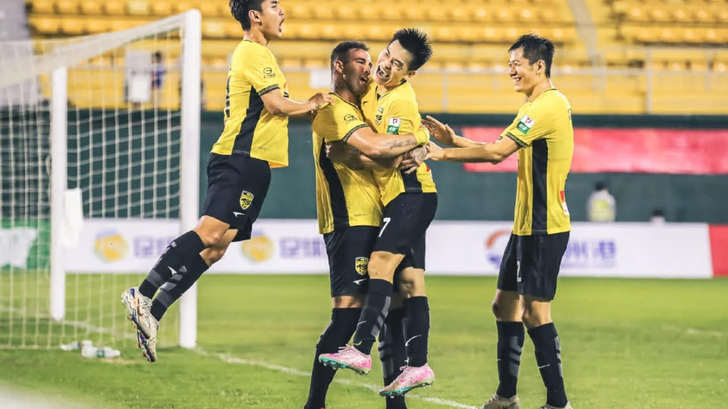 包含昨晚的比赛成为热门话题,球迷热情高涨的词条 包含昨晚的比赛成为热门话题,球迷热情高涨的词条