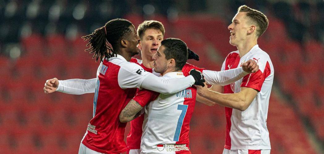 格拉斯哥流浪者主场战胜本菲卡,取胜晋级的简单介绍 格拉斯哥流浪者主场战胜本菲卡,取胜晋级的简单介绍