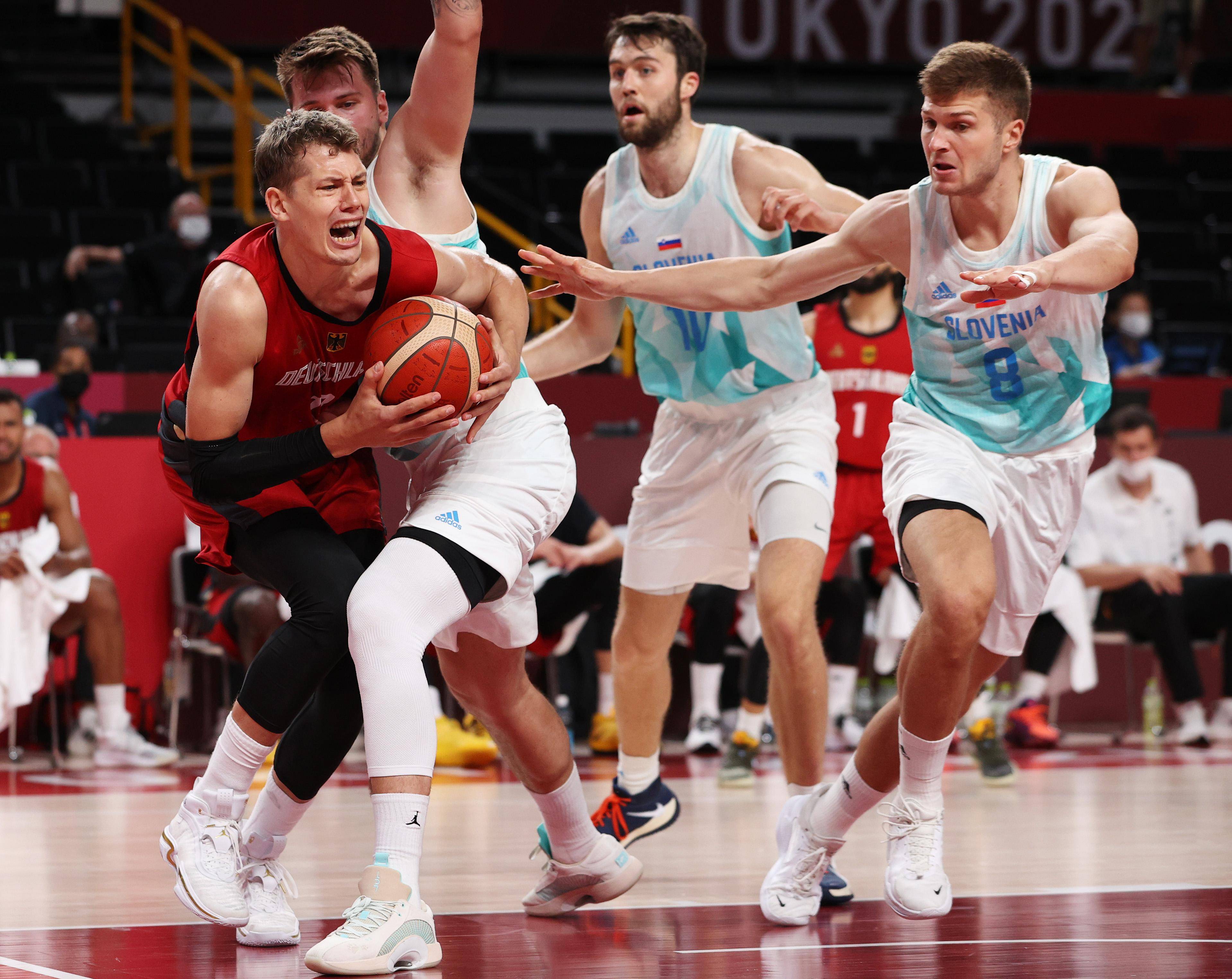 爱游戏官方入口-斯洛伐克队将在周中迎战瑞士国家队