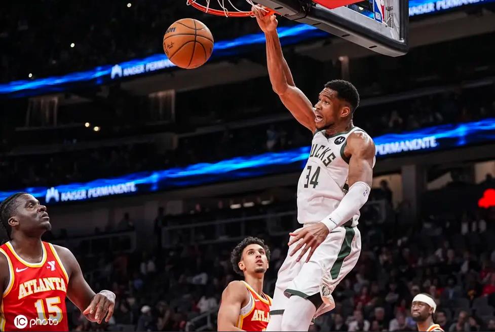 雄鹿取得五连胜,成为夺冠热门 雄鹿取得五连胜,成为夺冠热门