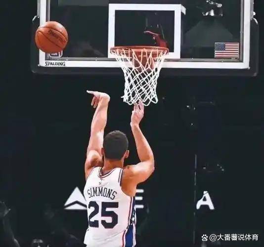 76人逆转尼克斯,西蒙斯贡献三双 76人逆转尼克斯,西蒙斯贡献三双