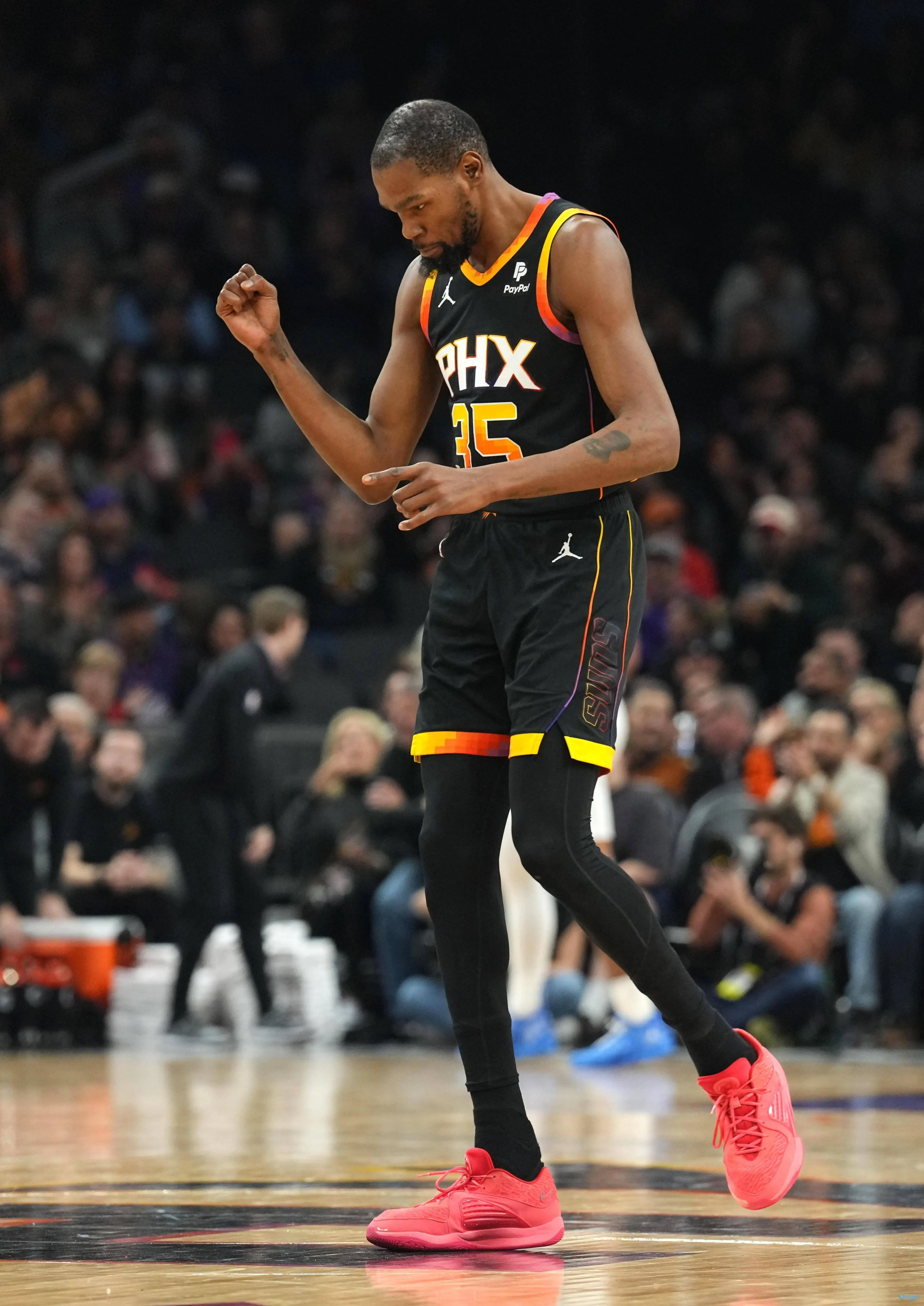 爱游戏官方-包含勇士大胜骑士，克雷四节狂砍42分的词条