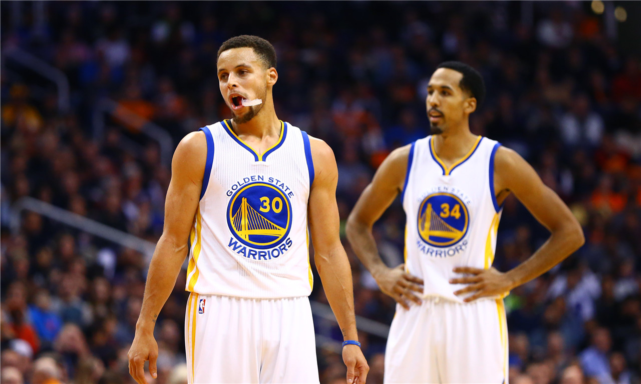 勇士大胜国王，沃顿抗议被罚出场