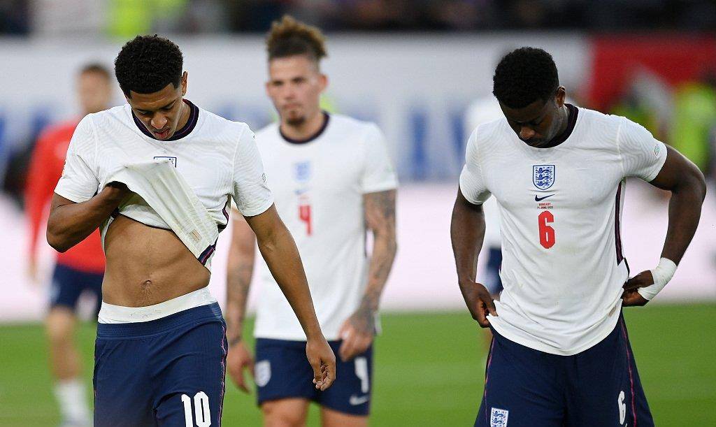 爱游戏-英格兰羽毛球队血洗韩国羽毛球队，戴资颖制霸全场的简单介绍