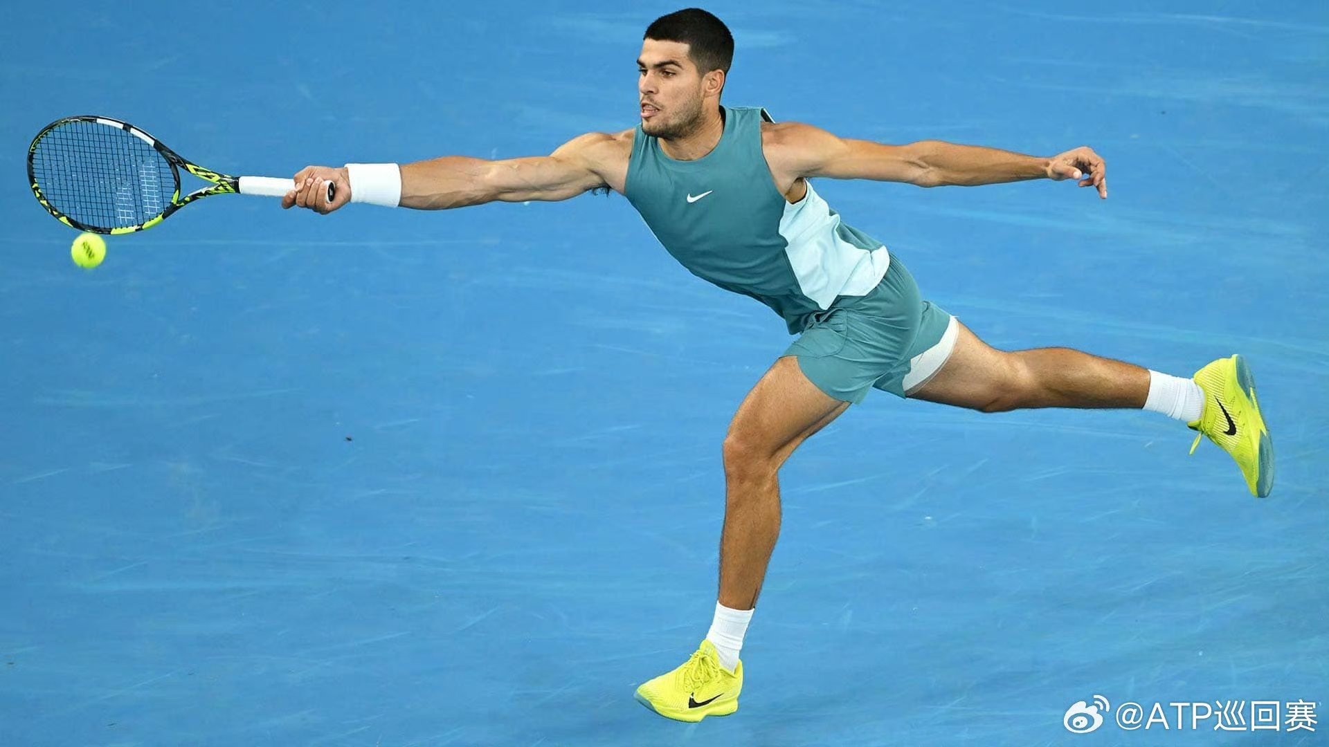 爱游戏tv-包含西班牙网球队绝杀澳大利亚网球队，阿尔卡拉斯高光表现的词条