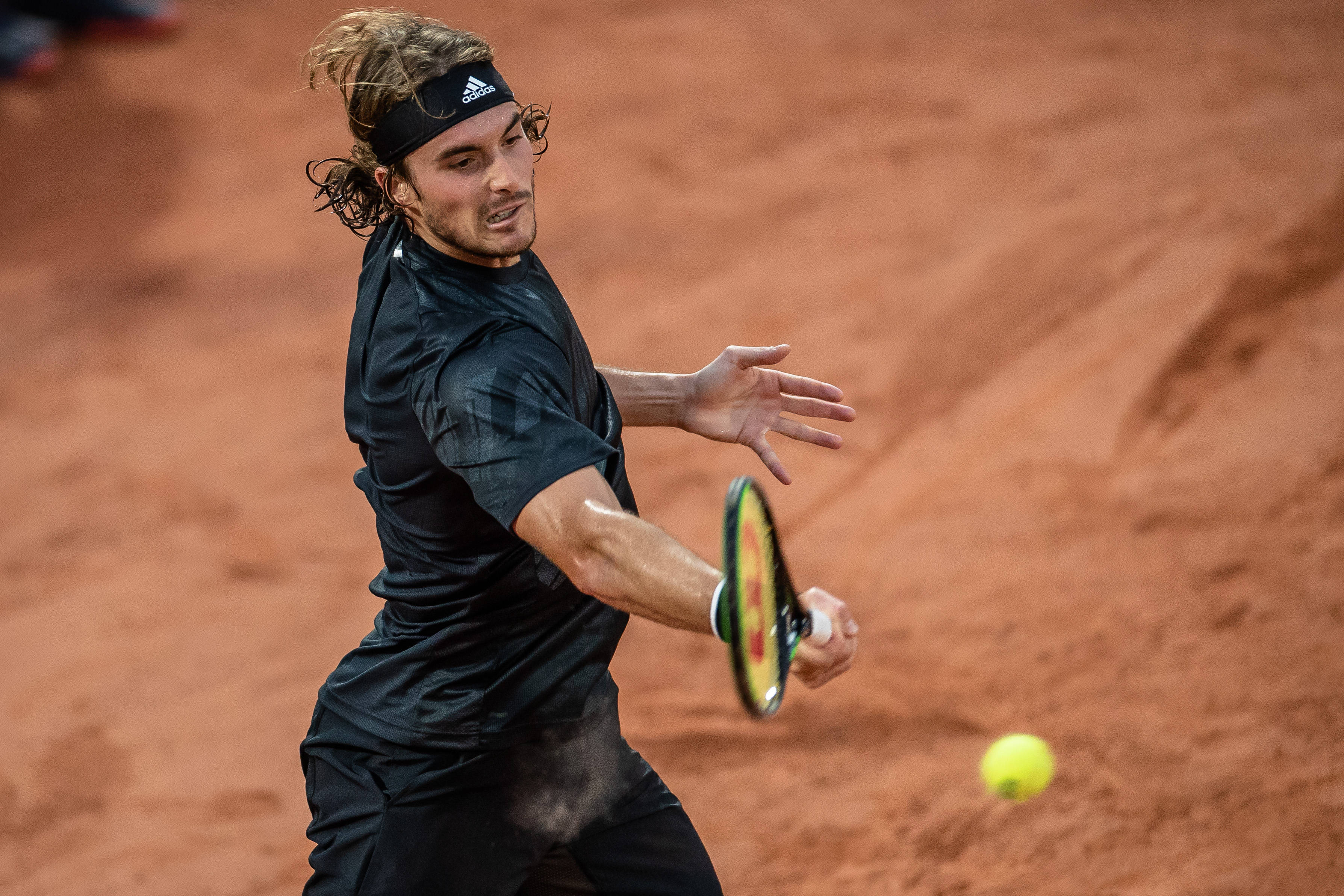 爱游戏官方入口-欧洲网球队强势意大利网球队，西西帕斯打破历史纪录