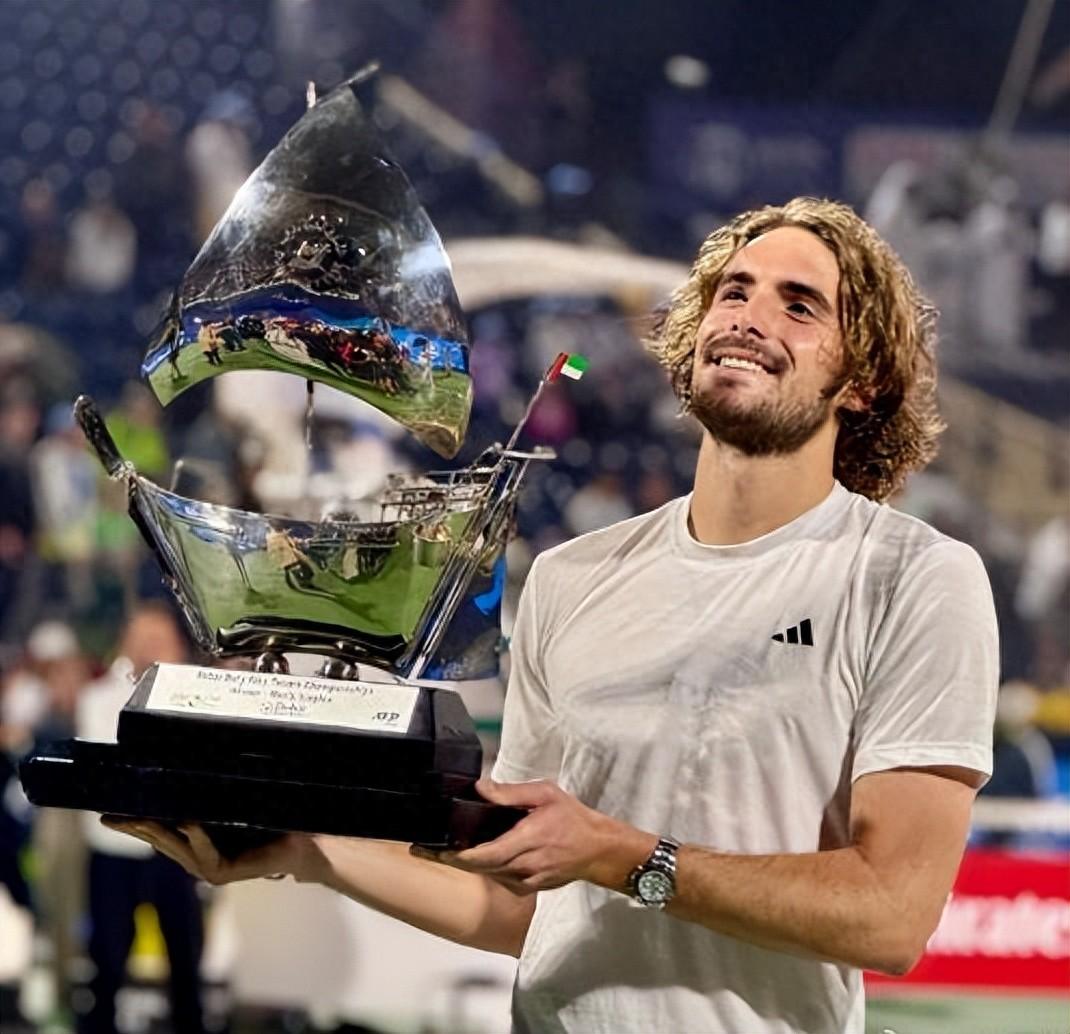 爱游戏下载-包含年终总决赛绝杀拉沃尔杯，西西帕斯高光表现的词条