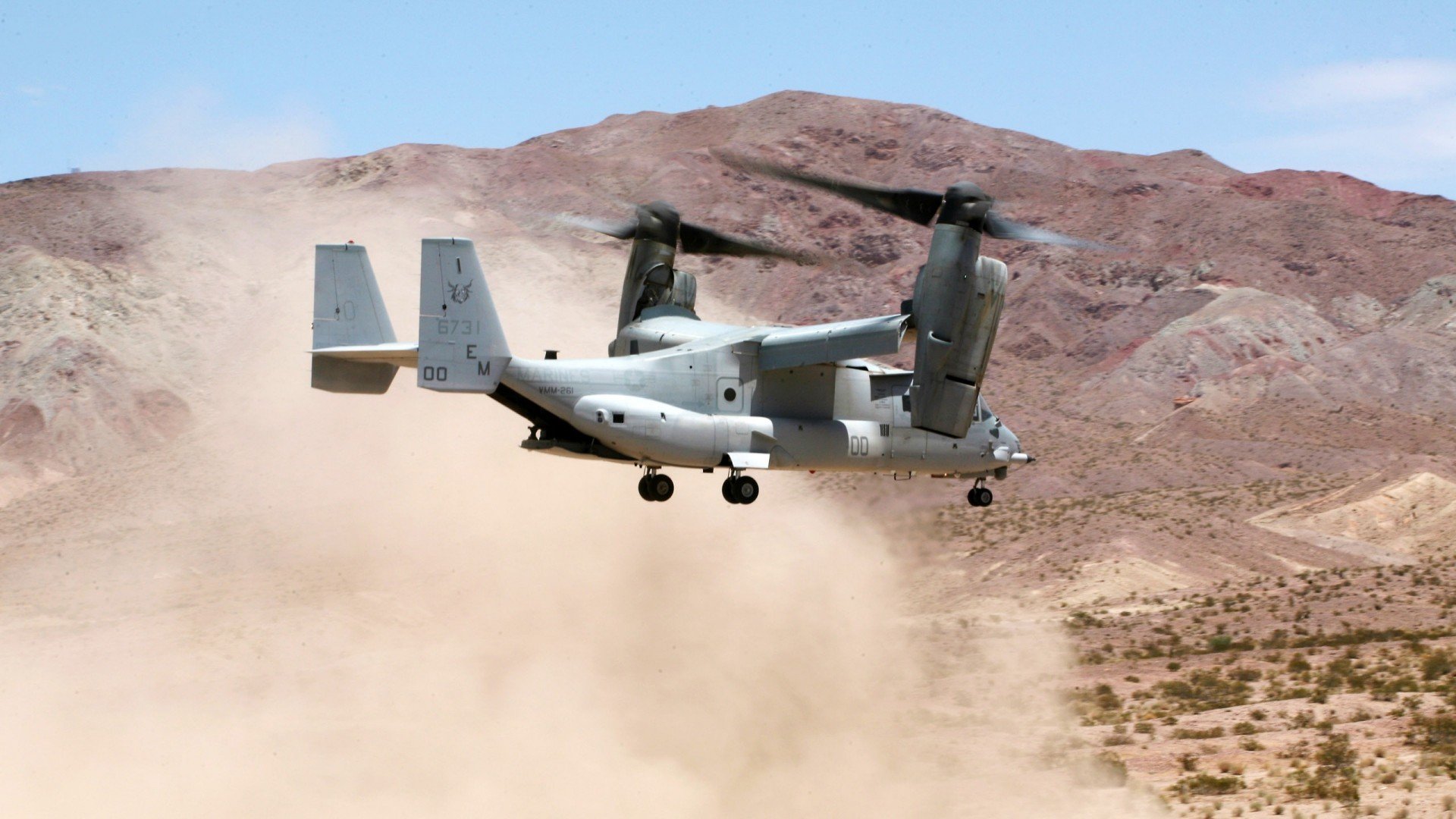 当艺术大师挥洒绿茵，莱万统治性演出让尼斯臣服，最佳殊荣无争议